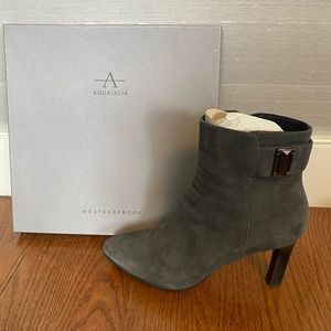 Randie Dress Suede Boots by Aquatalia